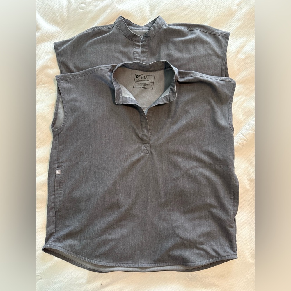 Figs Charcoal Sleeveless Top set of 2 Rafaela scrub tops